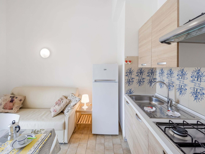 Others 2, Apartment in Loano with garden, Savona