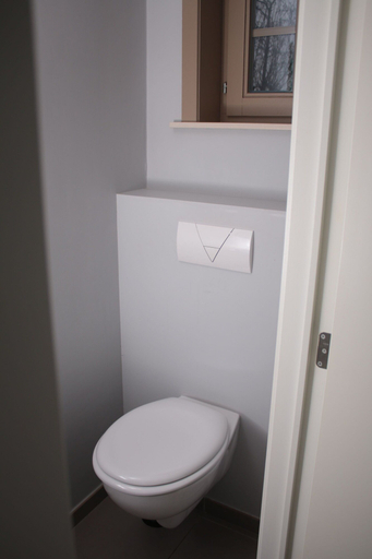 Bathroom 5, Relaxing Holiday Home in Adinkerke With Fenced Garden, West-Vlaanderen