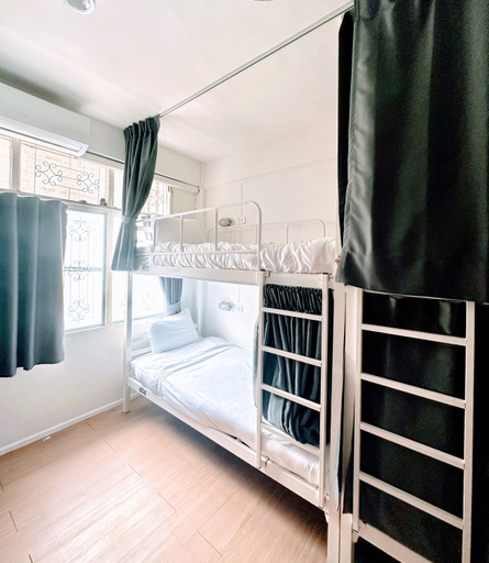 Bedroom 12