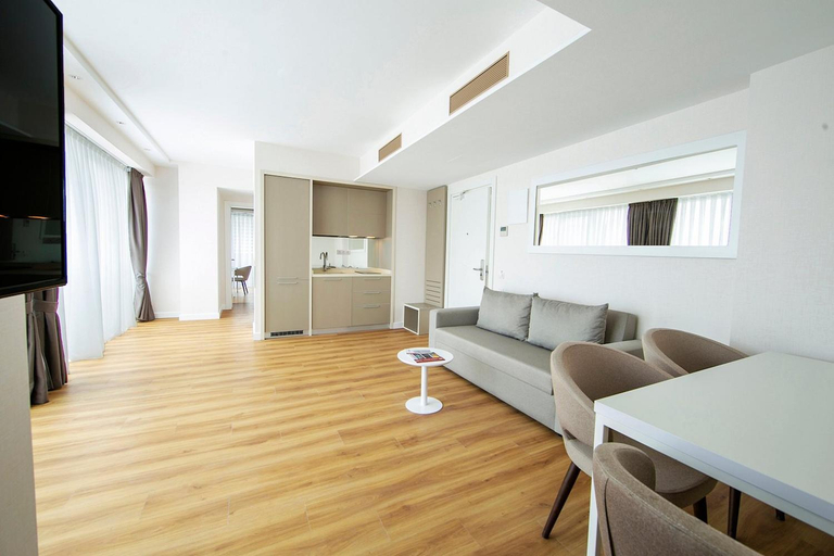 Others 4, Epica Luxury suit, Batumi