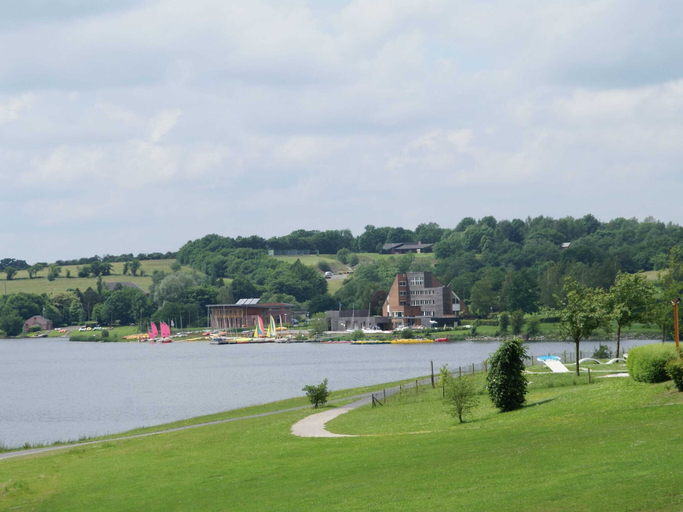 Exterior 4, Nice Apartment With Dishwasher in the Beautiful Valjoly, Nord