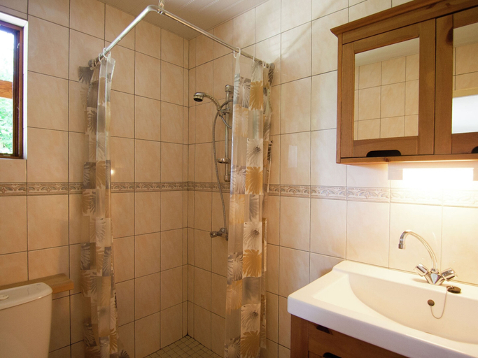 Bathroom 3, Appealing Apartment in Vezac With Swimming Pool, Dordogne