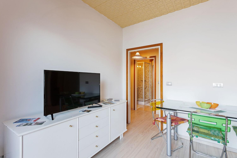 Others 3, Bellano Lake View by Halldis, Lecco