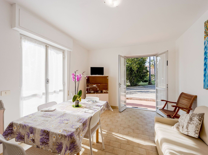 Others 3, Apartment in Loano with garden, Savona