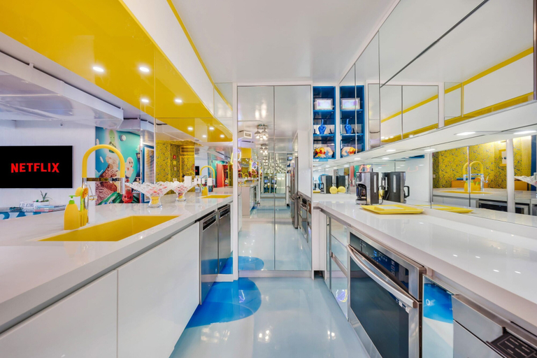 Room 5, Disco Cloud Condo in Miami, Miami-Dade
