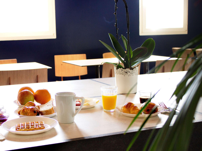 Food & Drinks 5, Ibis Budget Lunel Porte De Camargue, Gard
