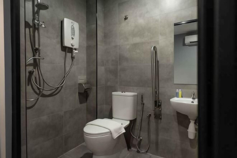 Bathroom 21