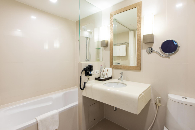 Bathroom 4