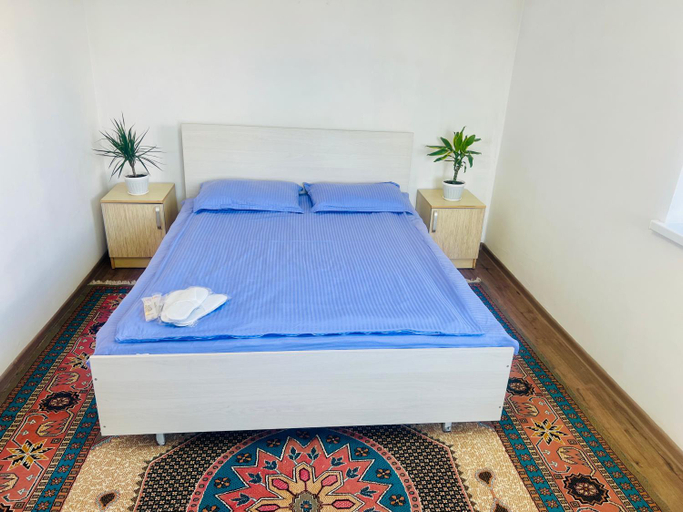 Bedroom 5, Timur, Ak-Suu