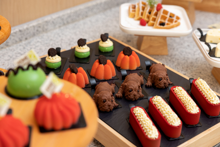 Food & Drinks 5, Home2 Suites by Hilton Beijing West Railway Station, Beijing