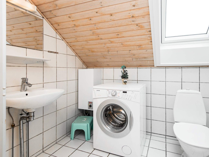 Others 5, 6 Person Holiday Home in Romo, Tønder
