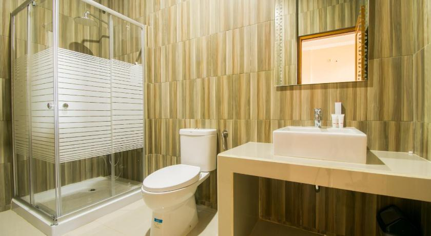 Bathroom 3, Hotel O Edotel Smkn 1 Pacet Syariah, Cianjur
