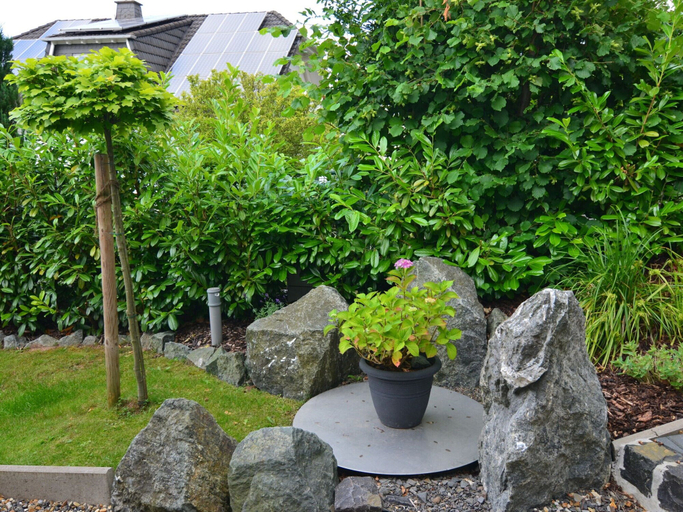 Garden 2, Relaxing Holiday Home in Willersdorf in the Forest, Waldeck-Frankenberg