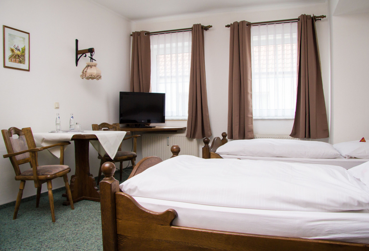 Bedroom 3, Regiohotel Wolmirstedter Hof Wolmirstedt, Börde