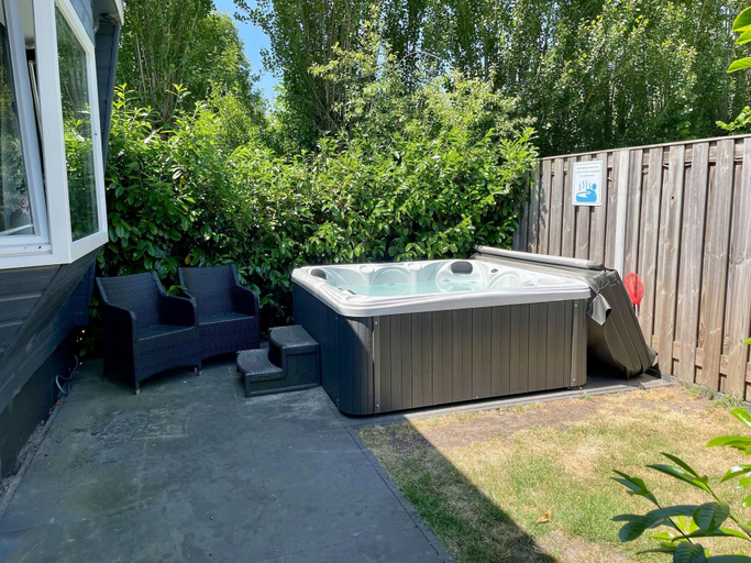 Spa treatment 2, Charming Holiday Home in Kaatsheuvel Near Efteling, Loon op Zand