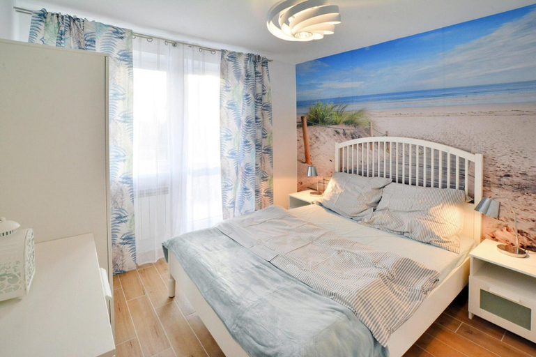 Bedroom, Apartment in Kolobrzeg With Parking Space, Kołobrzeg