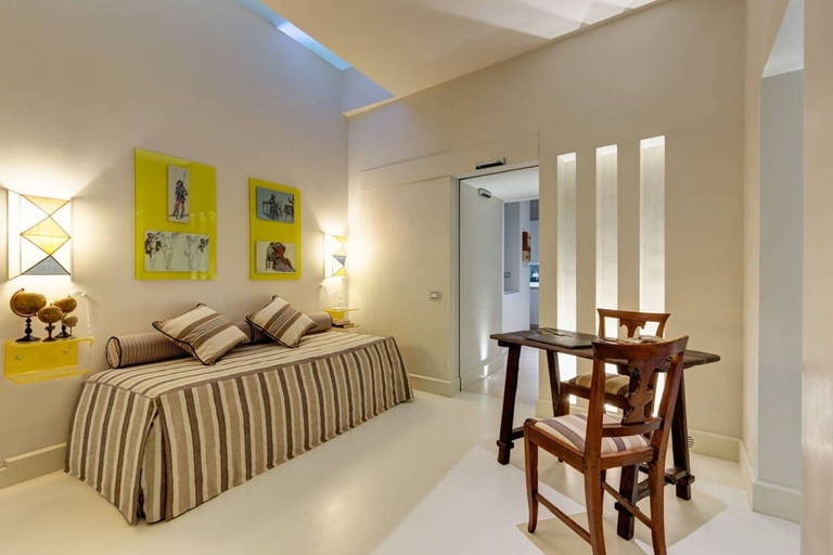 Room 4, Dolce Domizia - Historic Rome Palazzo Modern Luxury Near Piazza Navona, Roma