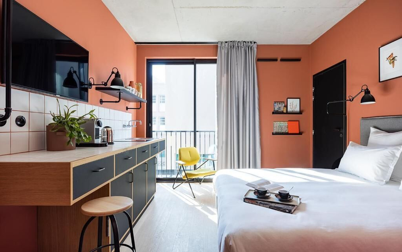 Bedroom 2, Deskopolitan House, Paris