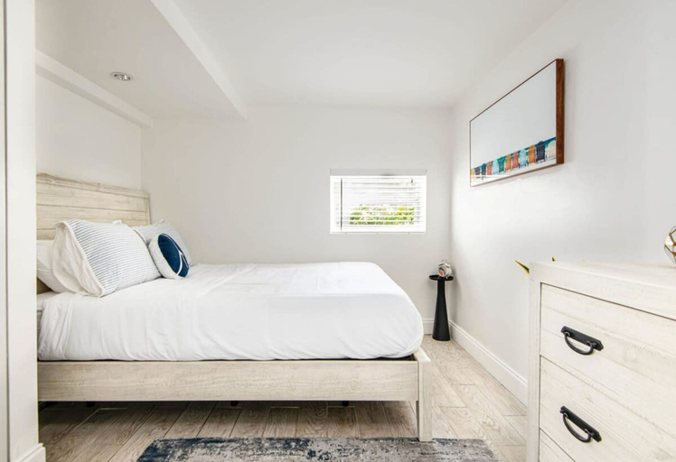 Room 4, The Lil Hyde Out Cute Hyde Park Apt, Hillsborough