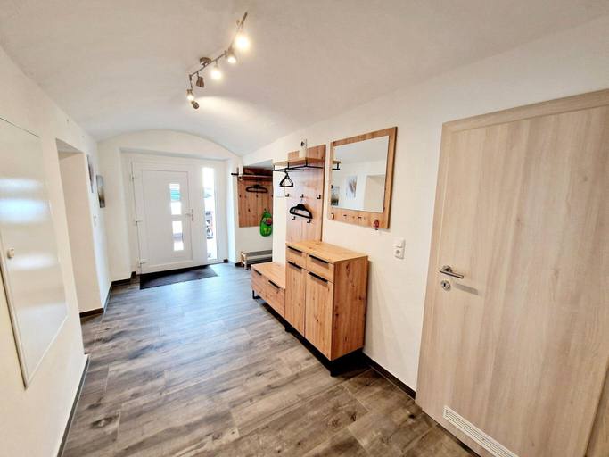 Others 5, Beautiful Apartment Near Worthersee, Klagenfurt Land