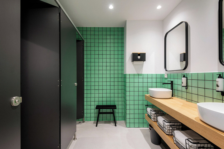 Bathroom 5, Colo Colo. The Smart Hostel Valencia, Valencia