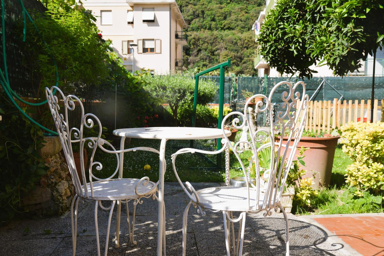 Exterior & Views 4, CasaLinda, Savona