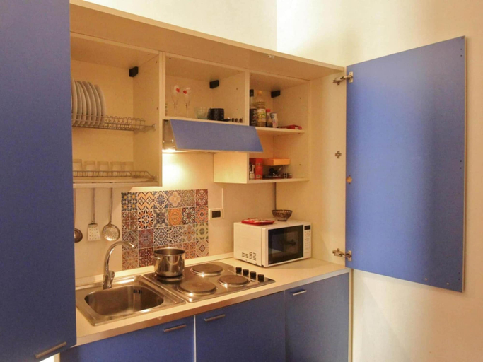 Private kitchen 3, Holiday Flat in Central Location in Rome, Roma