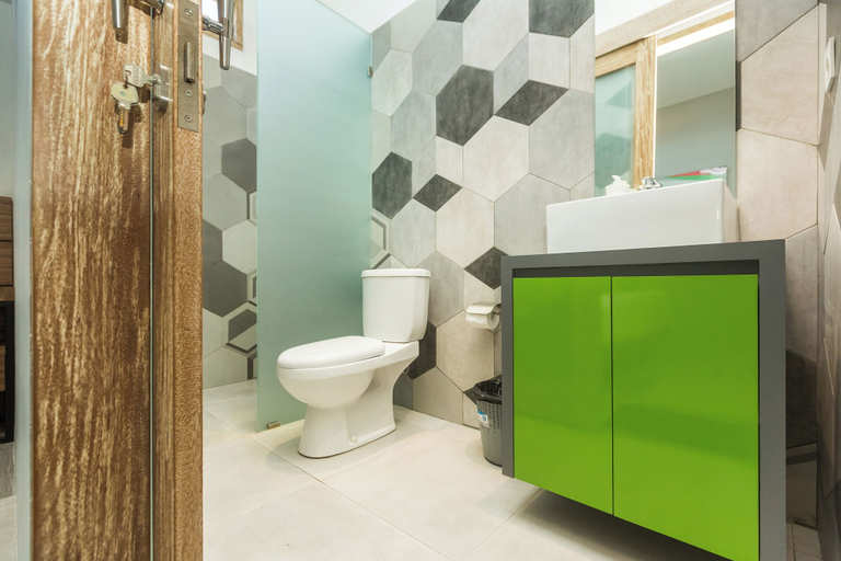 Bathroom 4, 7Rooms Villa Seminyak, Badung