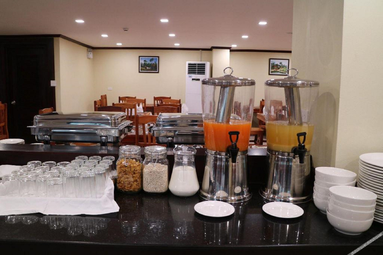 Food & Drinks 5, PM Hotel, Vangvieng