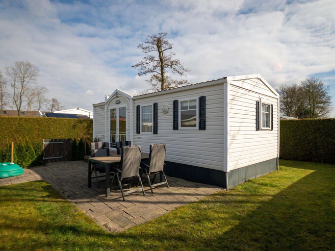 Exterior 5, Nice Chalet Near the Wadden Sea, Franekeradeel
