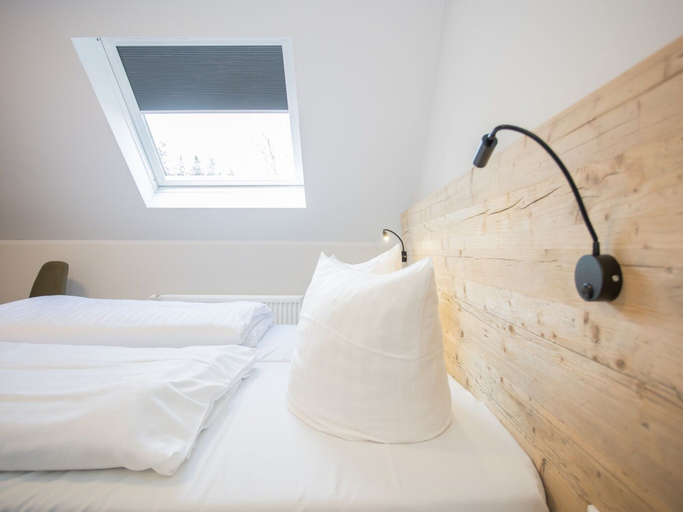 Bedroom 3, Modern Flat in Neuastenberg With Balcony, Hochsauerlandkreis