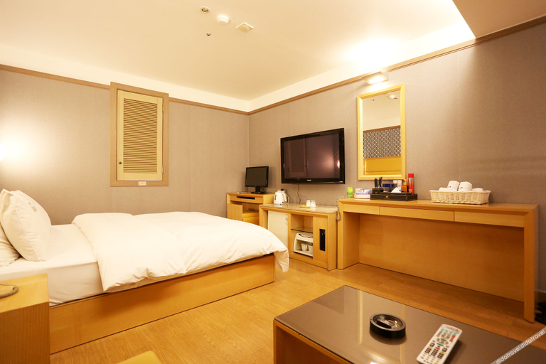 Bedroom 5, Yeouido RADA, Yeongdeungpo