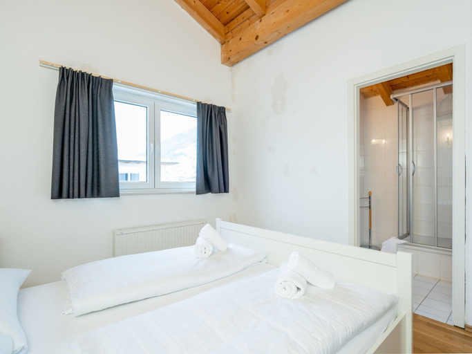 Room 4, Holiday Home in ski Area in Mittersill, Zell am See
