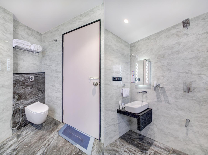 Bathroom 4, Monday Hotels Amalapuram Heights , East Godavari