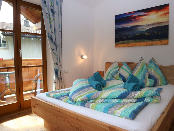 Bedroom 3, Apartment in Bramberg am Wildkogel With Parking Space, Zell am See