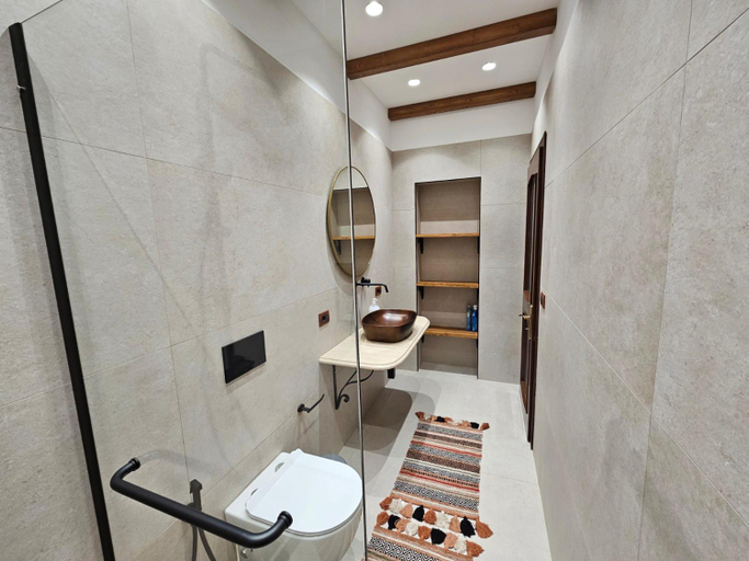 Bathroom 3, Vila DANI near Castle and Old Bazar, Krujës