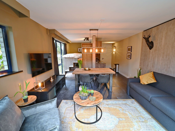 Living room 3, Modern Suite With Combi-microwave, Close to Durbuy, Luxembourg