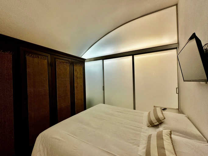 Room 4, New Domus Historic Rome Palazzo Modern Luxury Near Piazza Navona, Rome