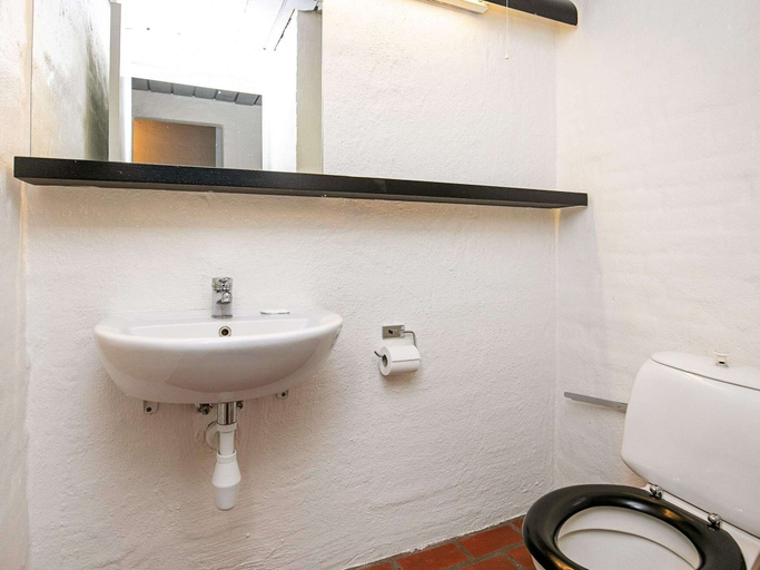 Bathroom 3, 6 Person Holiday Home in Brovst, Jammerbugt