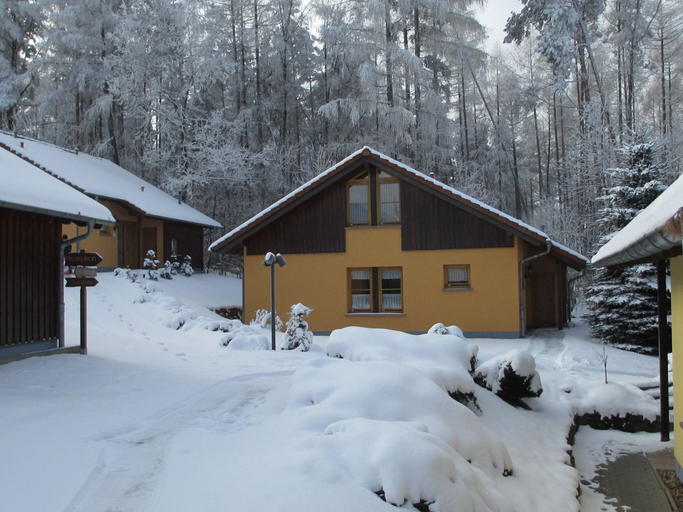 Exterior 4, Charming Holiday Home in Schirgiswalde Near Forest, Bautzen