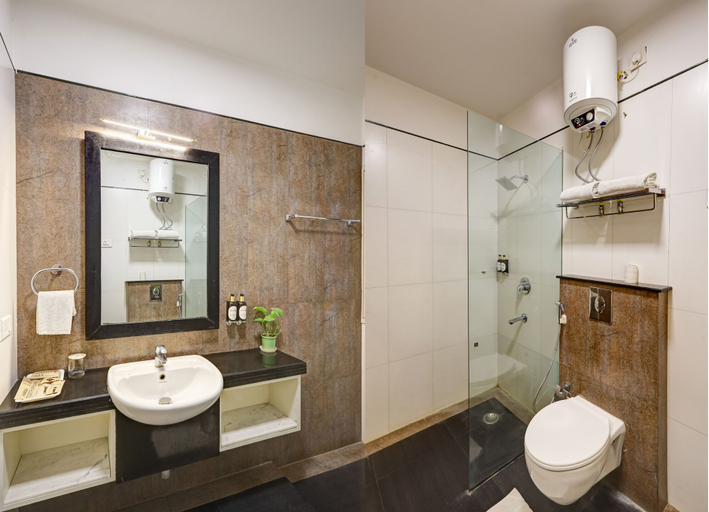 Bathroom 3, Hotel 91 Golf Course Road, Gurgaon