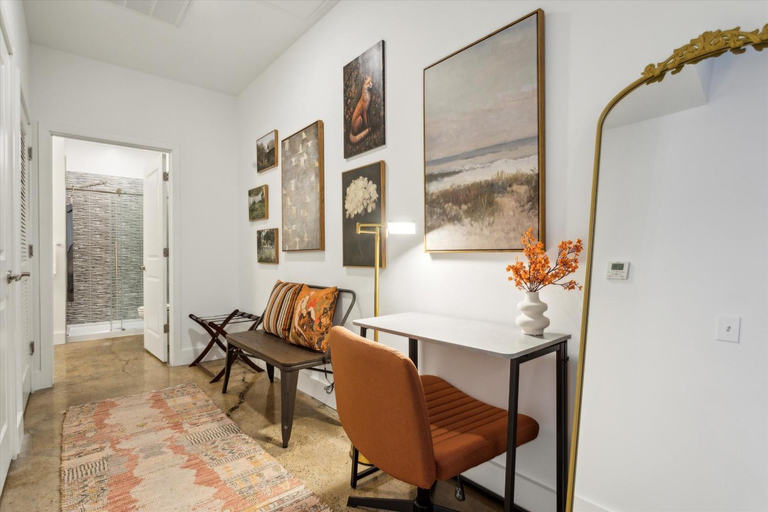 Others 3, Large Studios, 1BR, Free Parking Gym, Game Room, Philadelphia