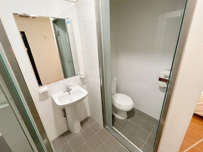 Bathroom 4, K9 Myeongdong Seoul, Jung