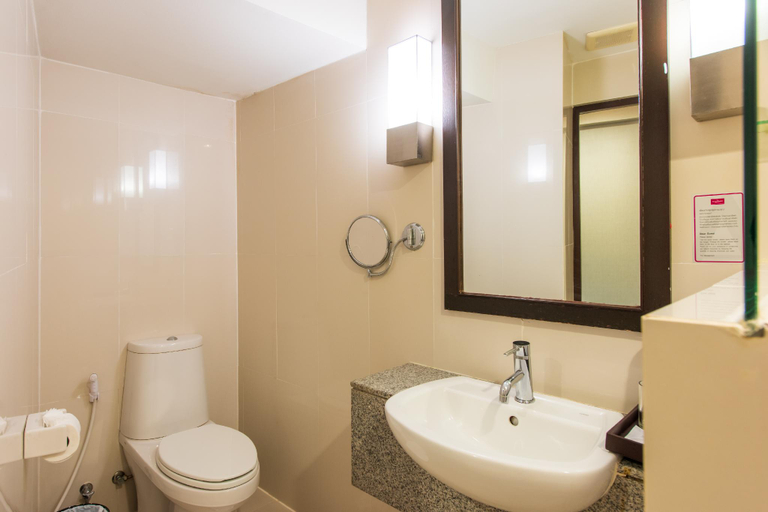 Bathroom 7