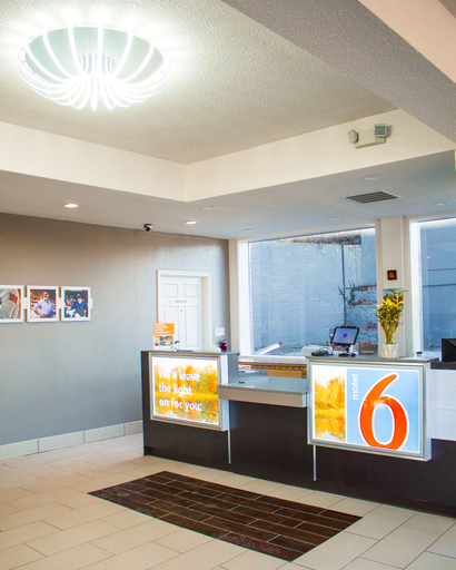 Public Area 2, Motel 6 Chilhowie, VA - I-81, Smyth