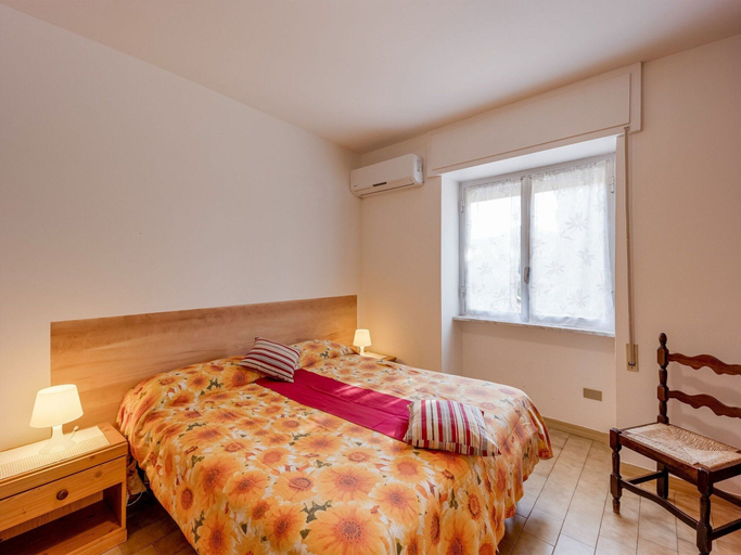 Others 5, Apartment in Loano with garden, Savona