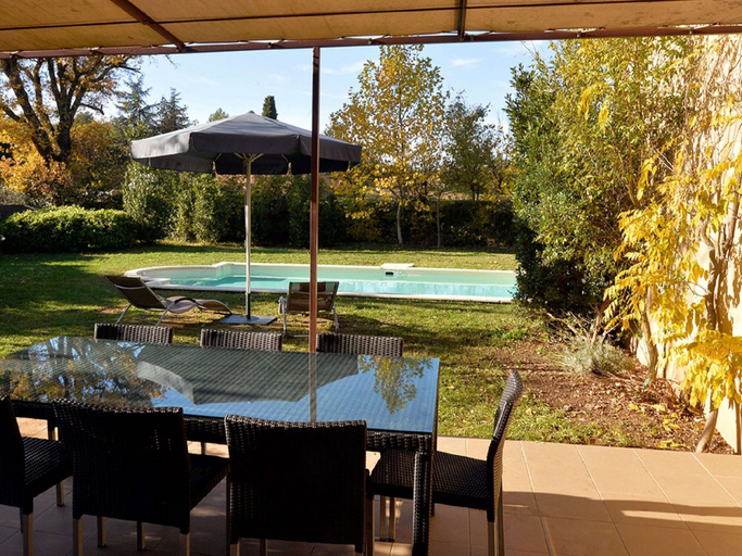 Balcony 4, Luxury Provencal Villa With AC, in Charming Luberon Region, Vaucluse