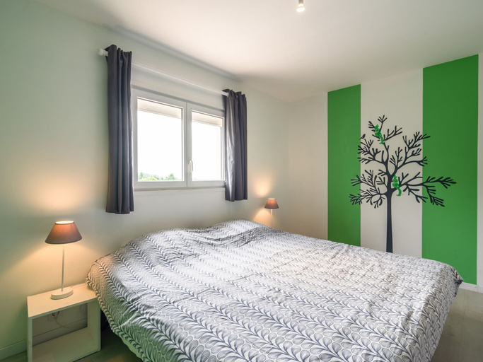 Bedroom 2, Luxurious Villa in Saint Genies de Fontedit With Heated Pool, Hérault