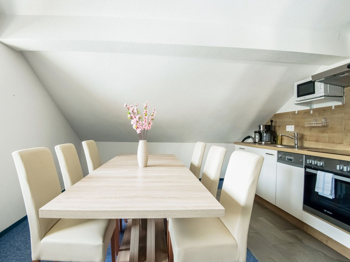 Others 5, Nice Apartment in Sautens With a Cozy Terrace, Imst