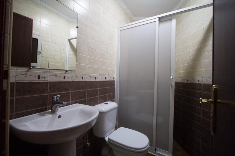 Bathroom 4, Hotel Bab Boujloud, Fès